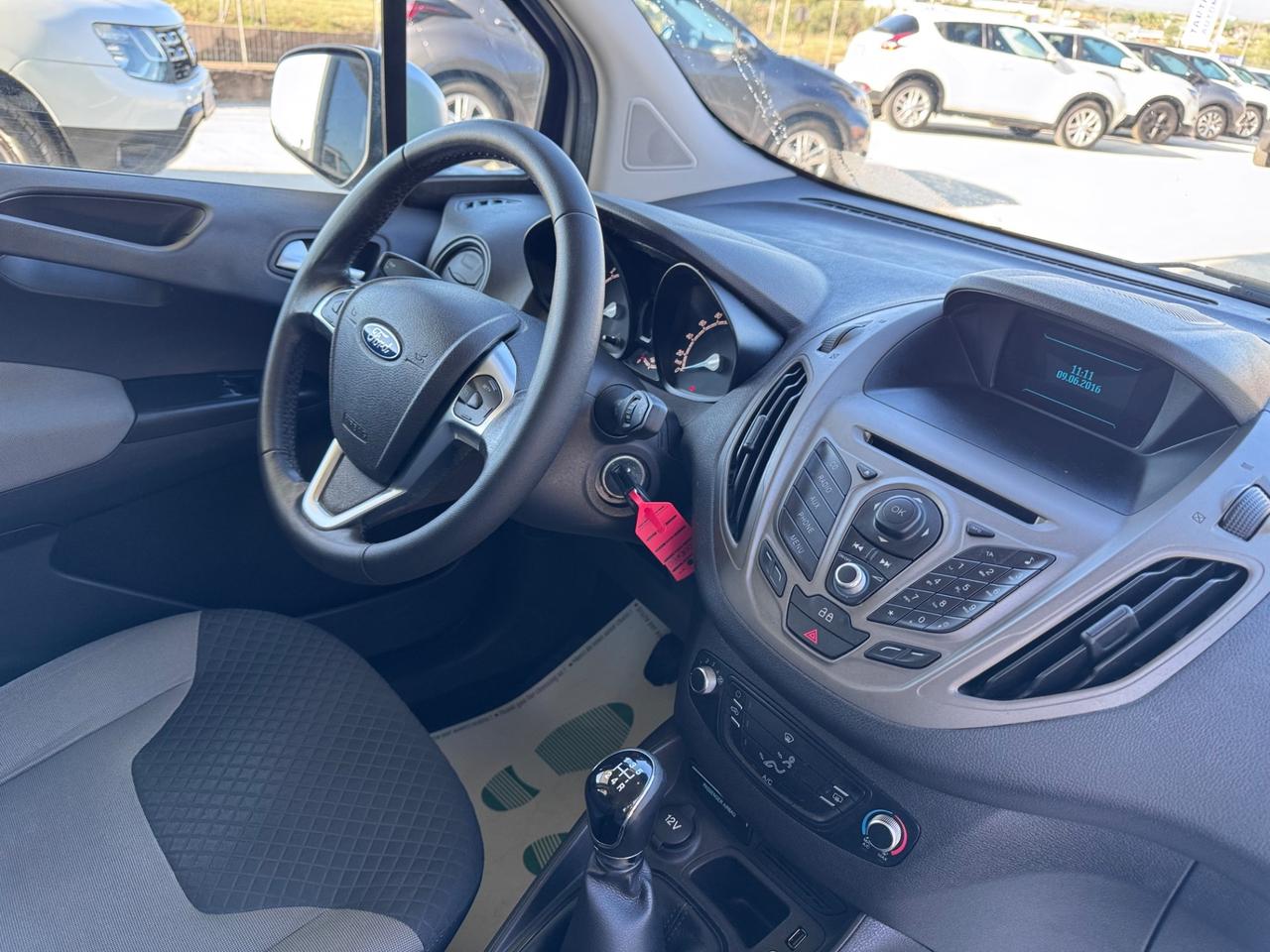 Ford Tourneo Courier 1.5 TDCI 95 CV Plus