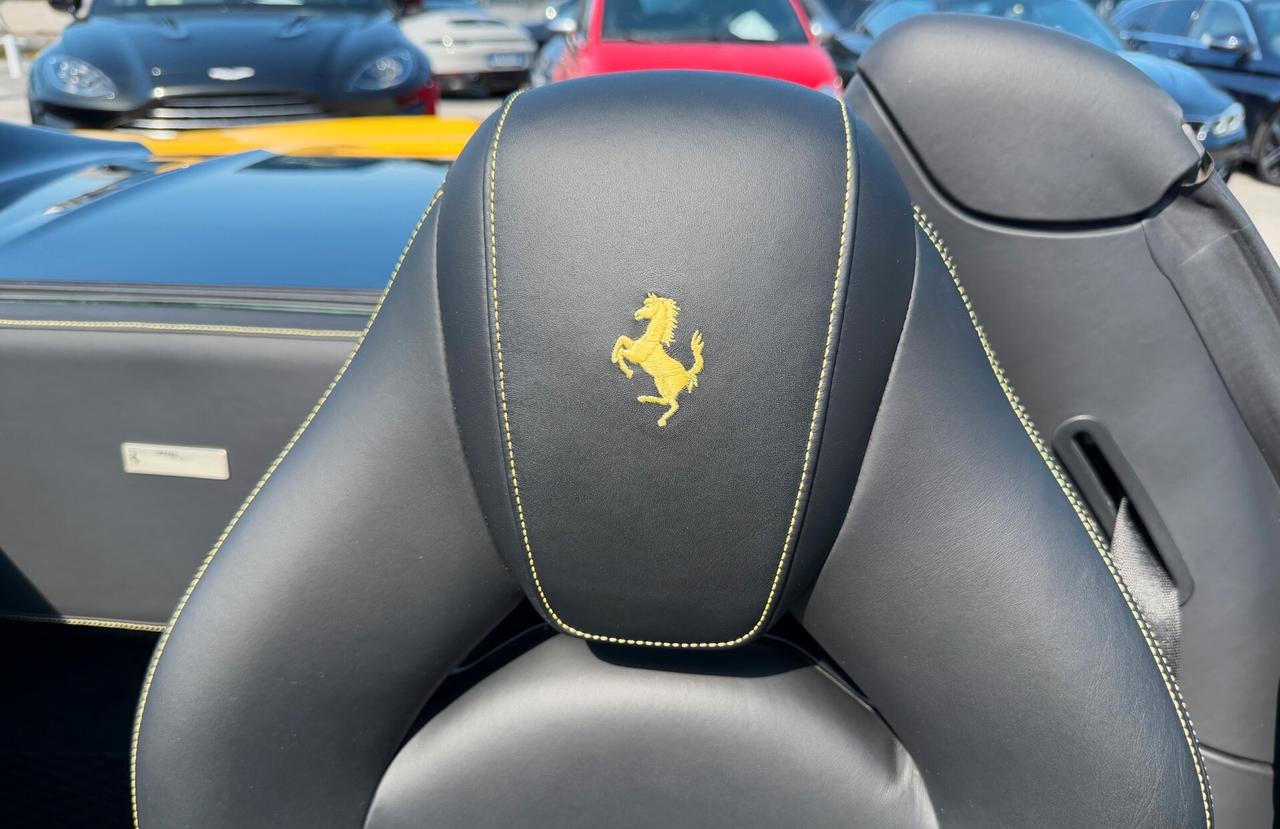 Ferrari 488 Spider/pack carbonio/lift/dispaly passeggero/unica!!!!