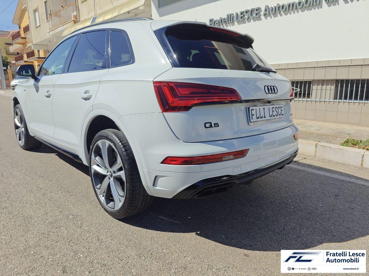 AUDI - Q5 40 2.0 tdi mhev 12V S line Plus quattro s-tronic (Pronta Consegna!!)
