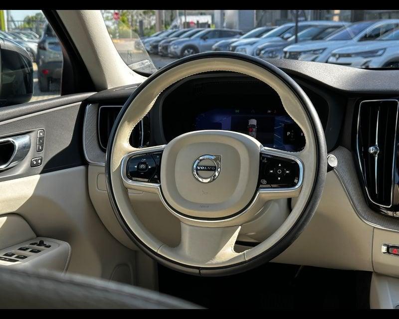 Volvo XC60 XC60 2.0 b4 Plus Bright auto