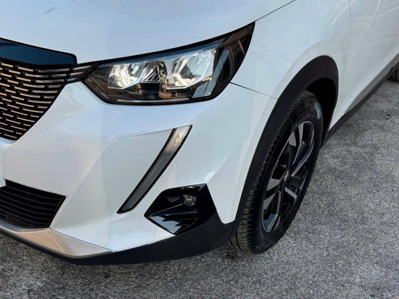 PEUGEPT 2008 1.5 HDI 110 CV. E6 ALLURE PAK PERFETTA