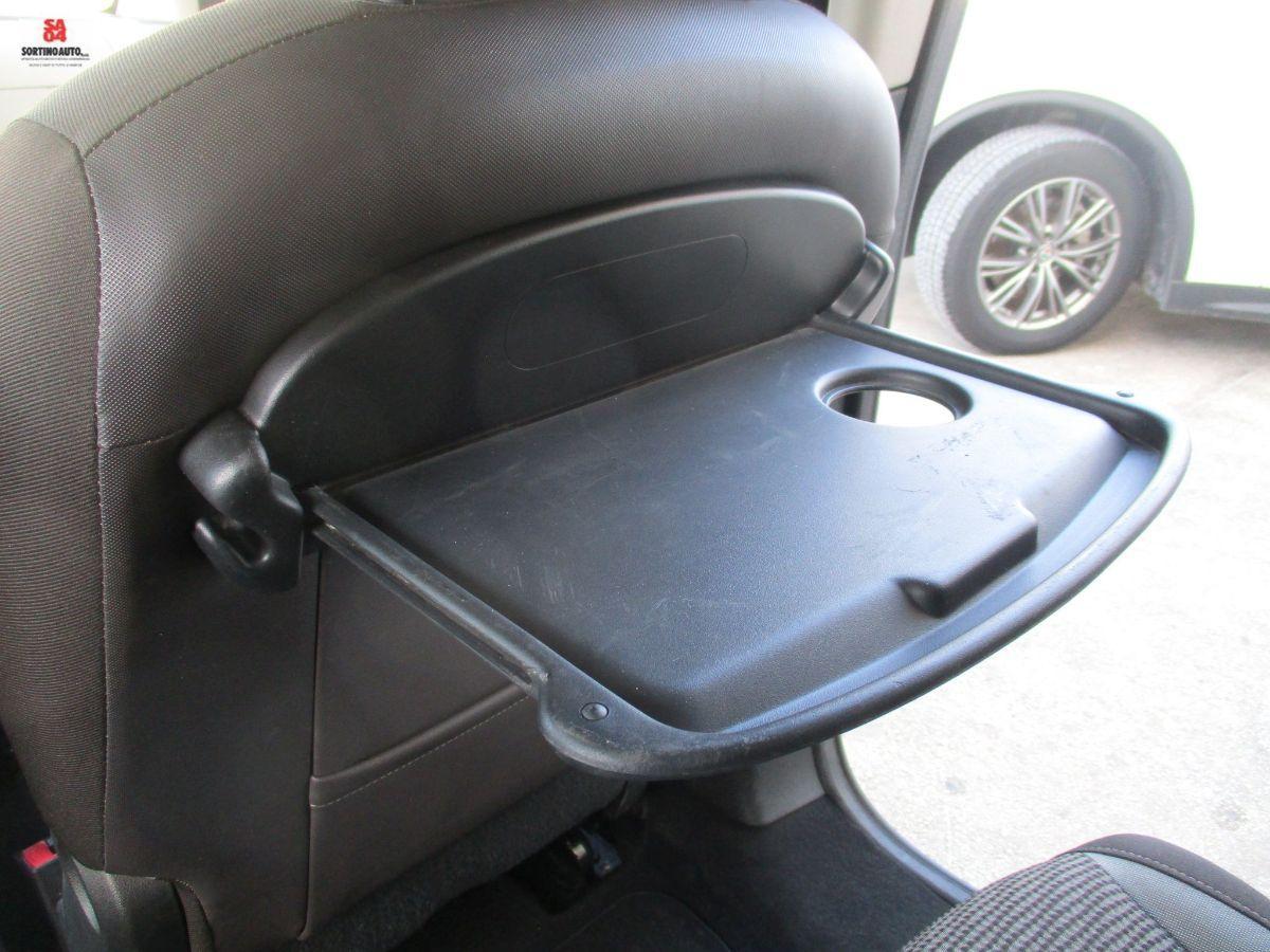 PEUGEOT Partner Tepee 1.6 HDi 92cv Outdoor