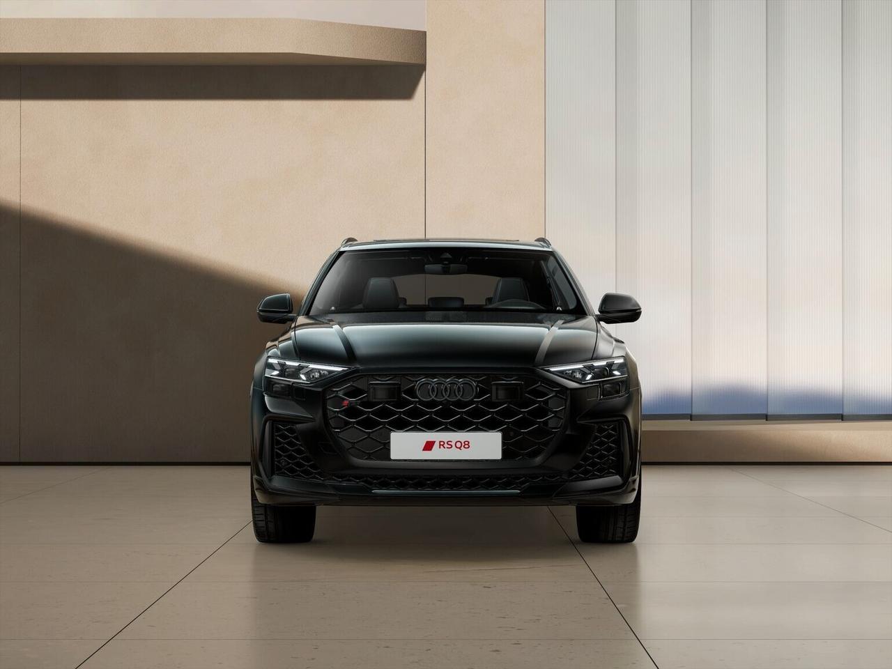 Audi Q8 RS SUV performance 471 kW tiptronic