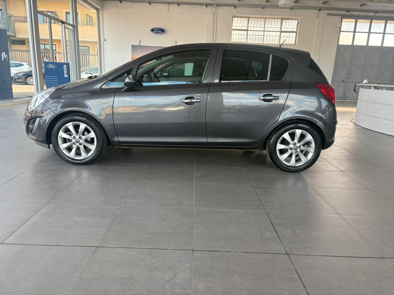 Opel Corsa 1.2 5 porte Edition