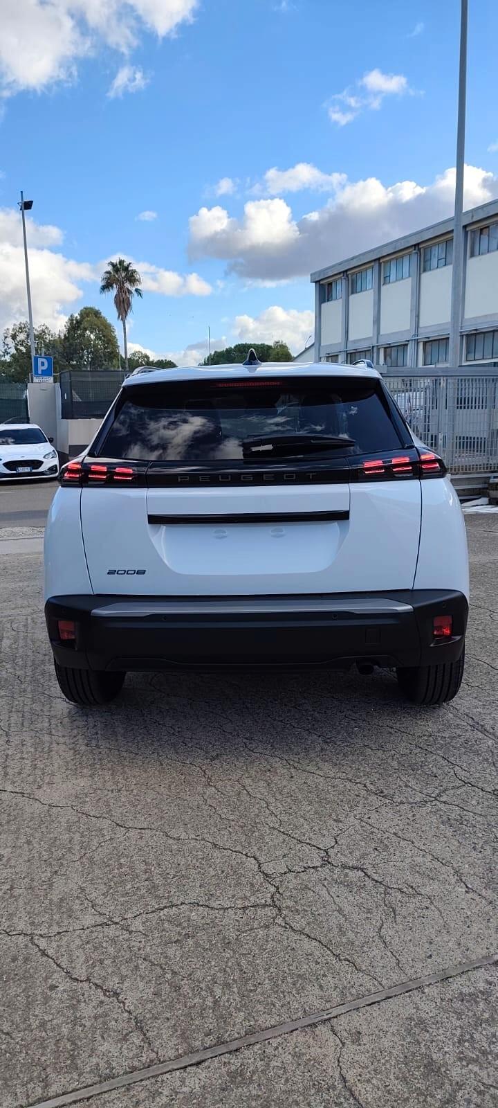 Peugeot 2008 PureTech 100 S&S Allure