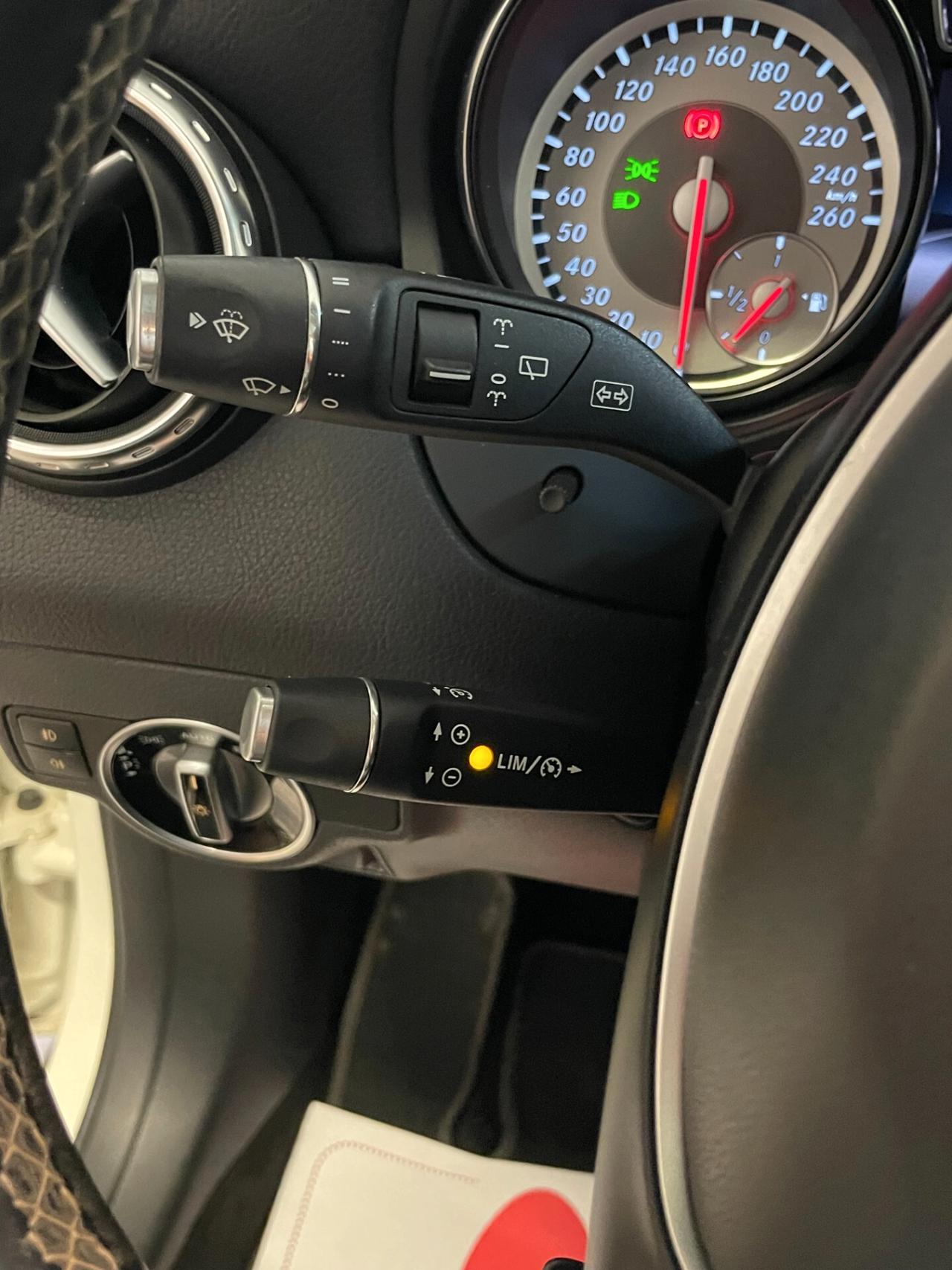 Mercedes-benz GLA 200 d Automatic 4Matic Premium Tetto Pelle