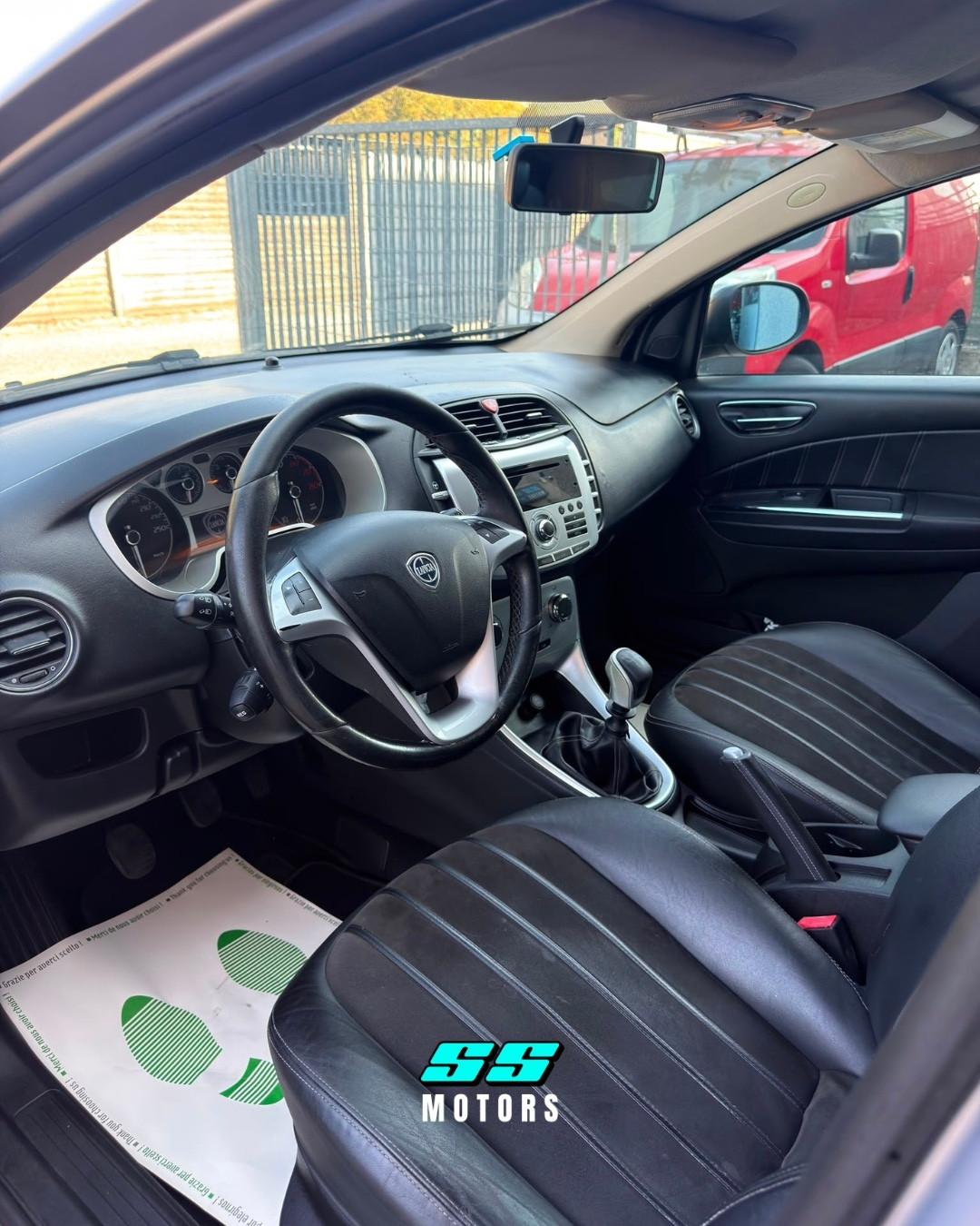 Lancia Delta Platino