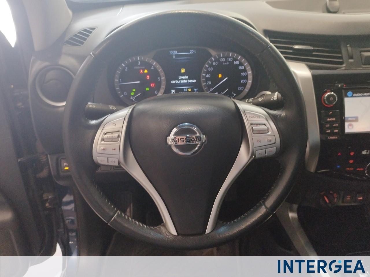 NISSAN Navara 2.3 dci d.cab Tekna 4wd 190cv auto E6