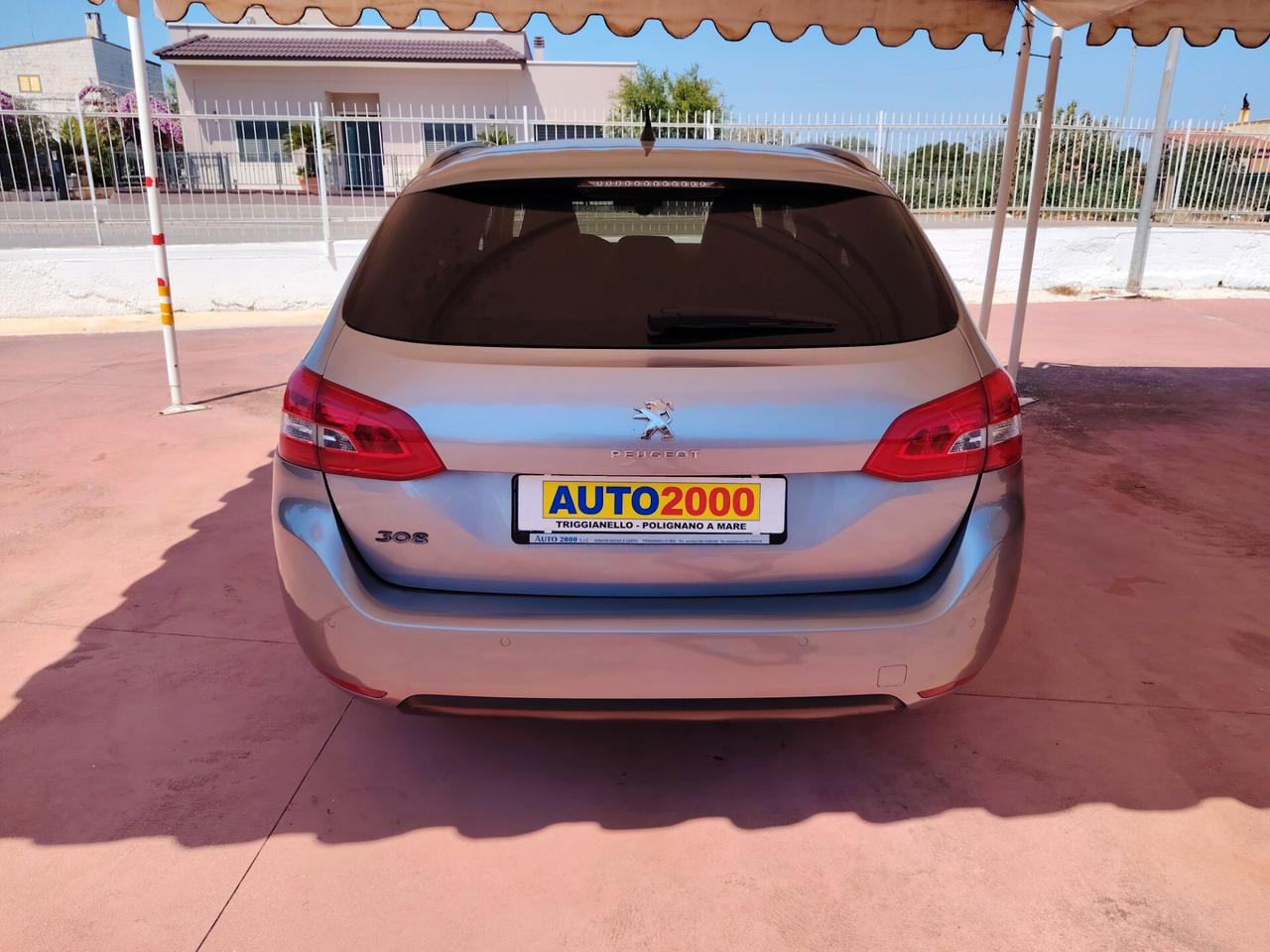 Peugeot 308 1.6 eHDi 115 SW Allure +tetto pan.