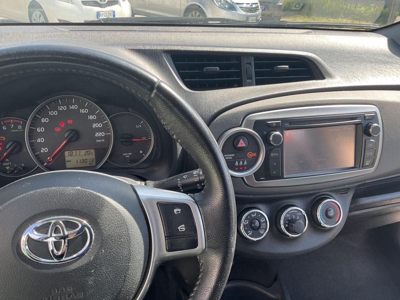 Toyota Yaris 1.0 5 porte Lounge