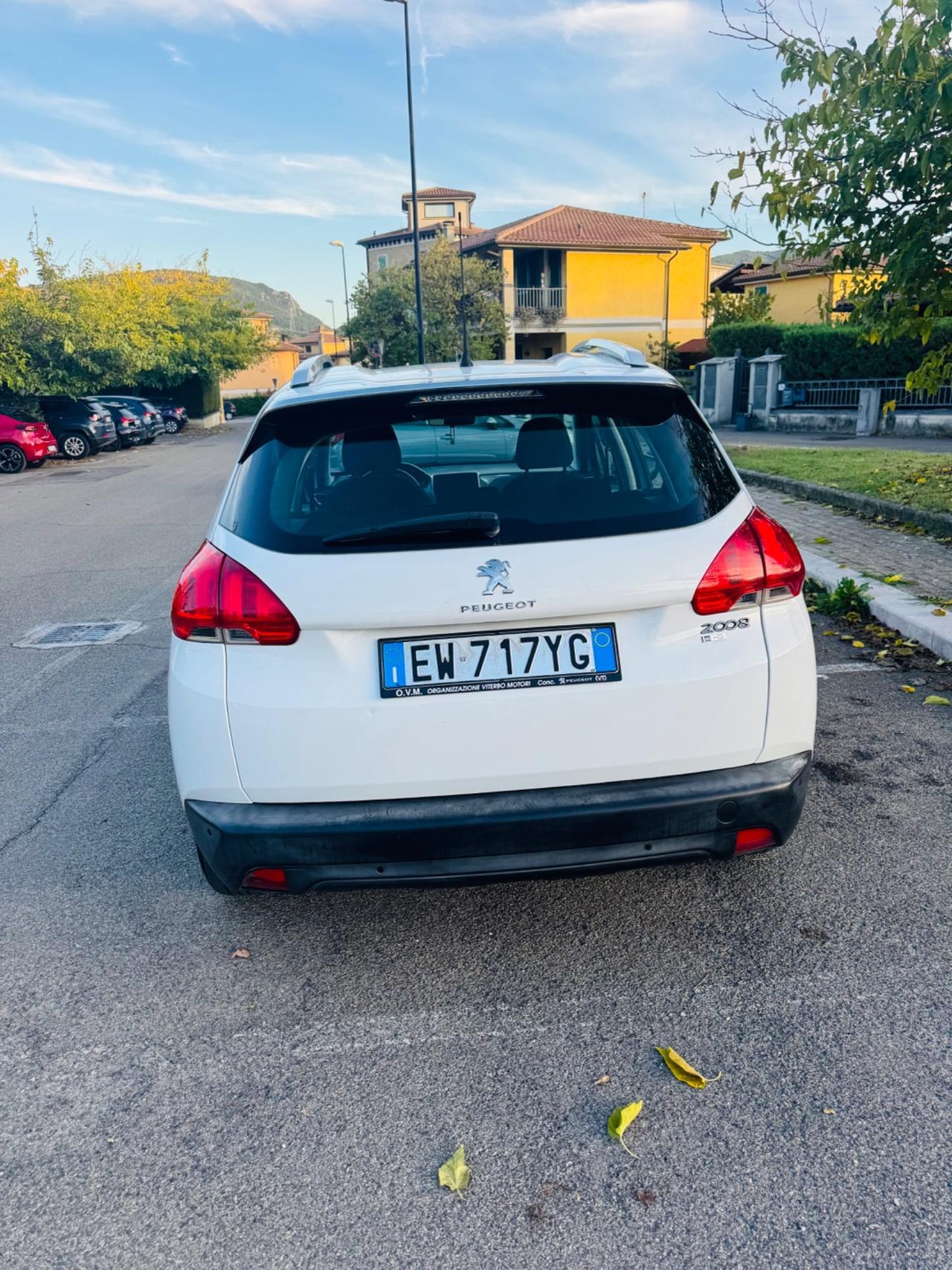 Peugeot 2008 1.6 e-HDi 92 CV Stop&Start Allure