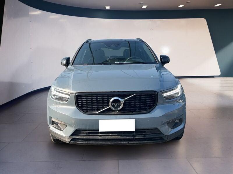 Volvo XC40 2.0 b5 R-design awd auto my21