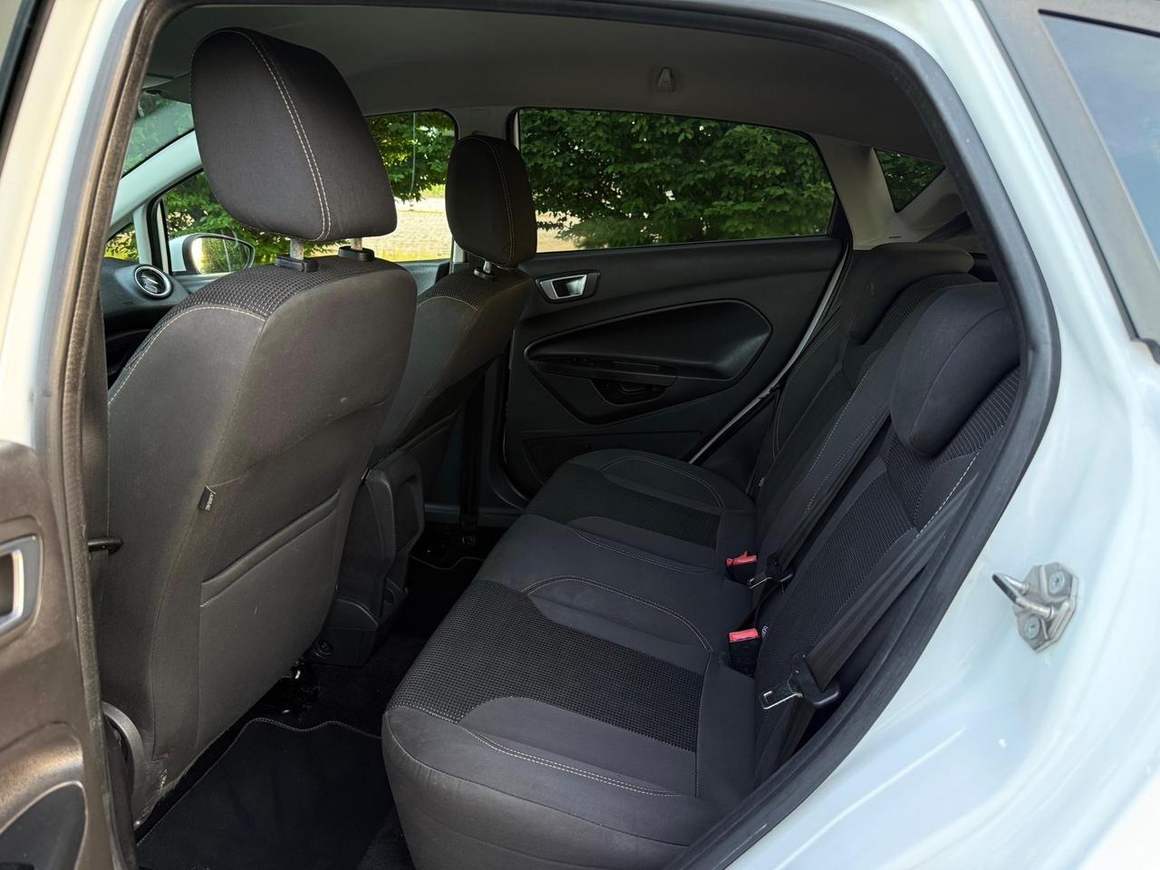 Ford Fiesta 1.5 TDCi 75CV 5 porte Titanium