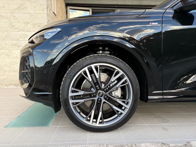 AUDI Q5 TDI 150 kW mHEV+ S tronic quattro S line edition.