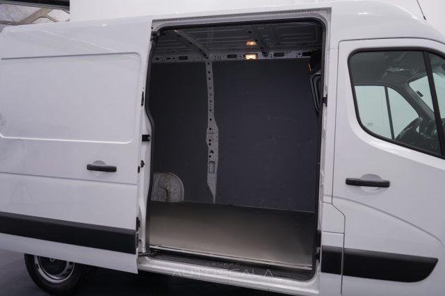RENAULT Master T35 2.3 dCi 135 L2-H2 Furgone Ice