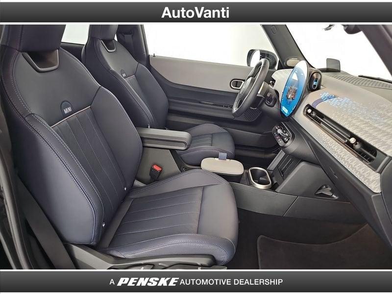 MINI Cooper Mini Cooper 3p 1.5 C Favoured auto