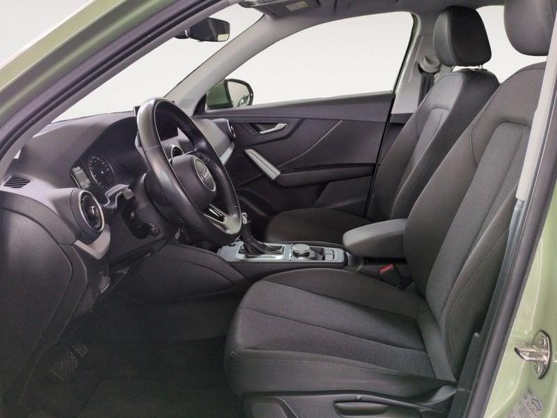 Audi Q2 2.0 30 TDI BUSINESS S TRONIC