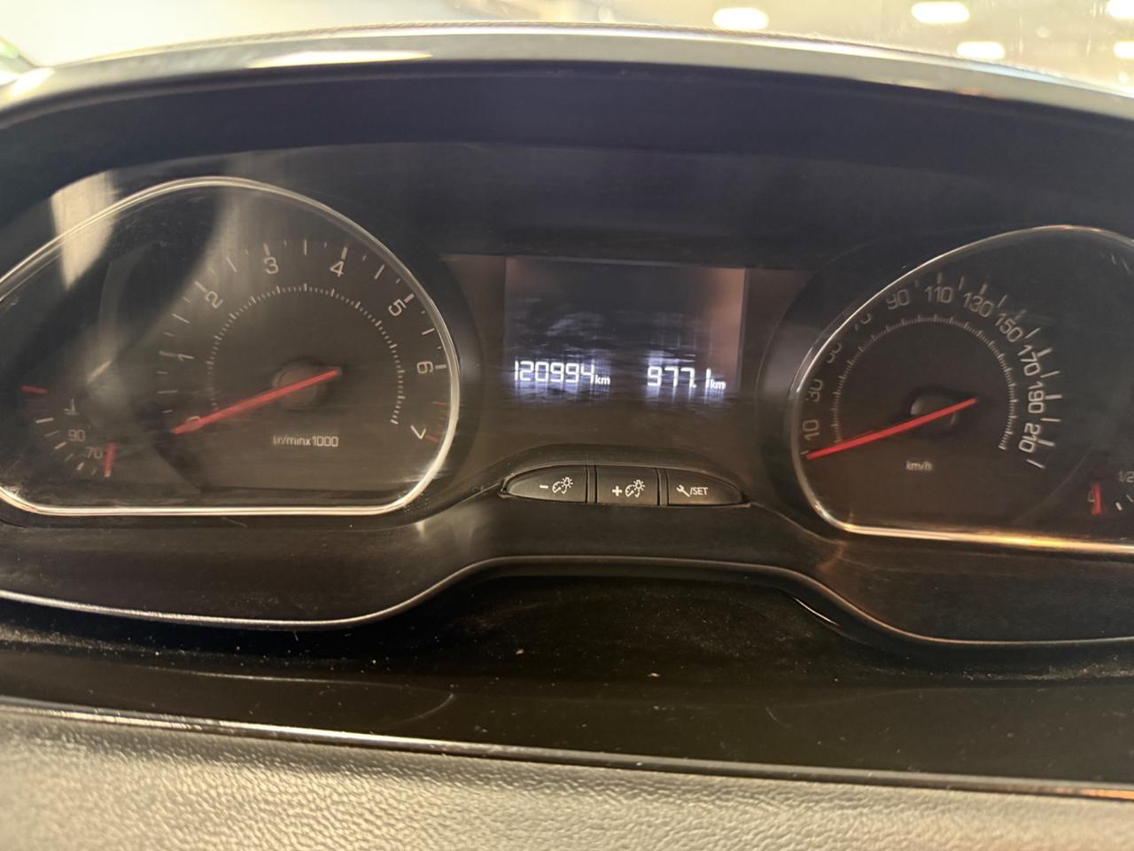 Peugeot 208 1.2 VTi 82 CV 5 porte Access Ok Neopatentati