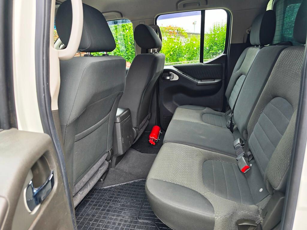 Nissan Navara 2.5 dCi 190CV 4 porte Double Cab LE
