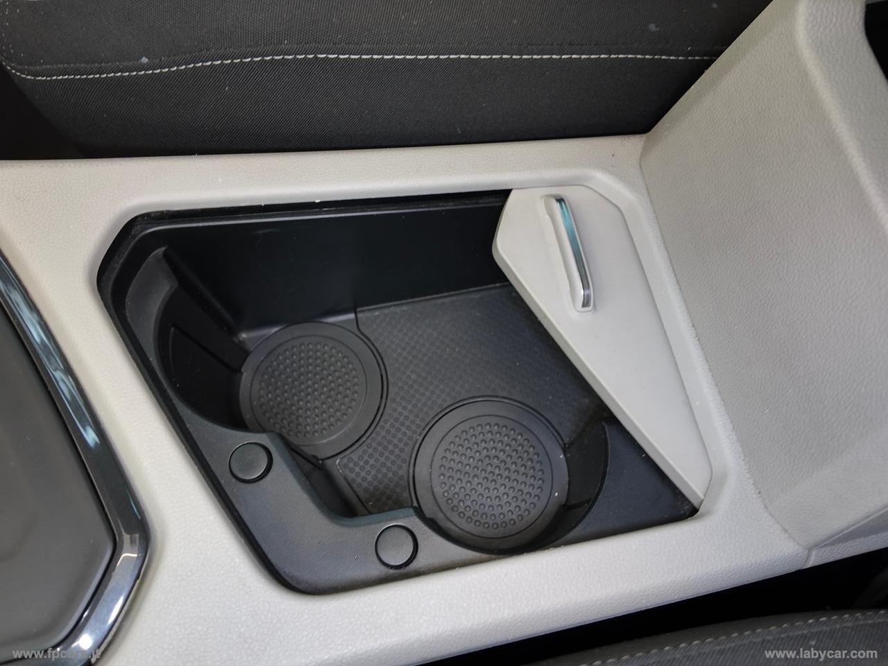 VOLKSWAGEN Tiguan 2.0 TDI DSG Advanced BMT TETTO APRIBILE