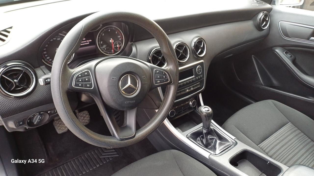 Mercedes-benz A 160 d Sport ok neopatentati