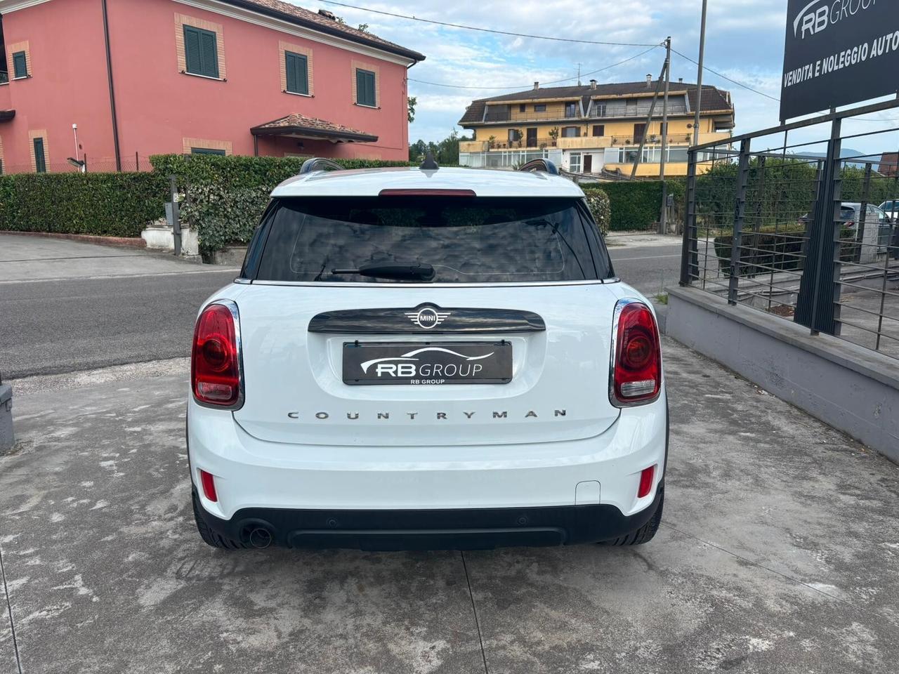 Mini Cooper D Countryman 1.5 One Hype
