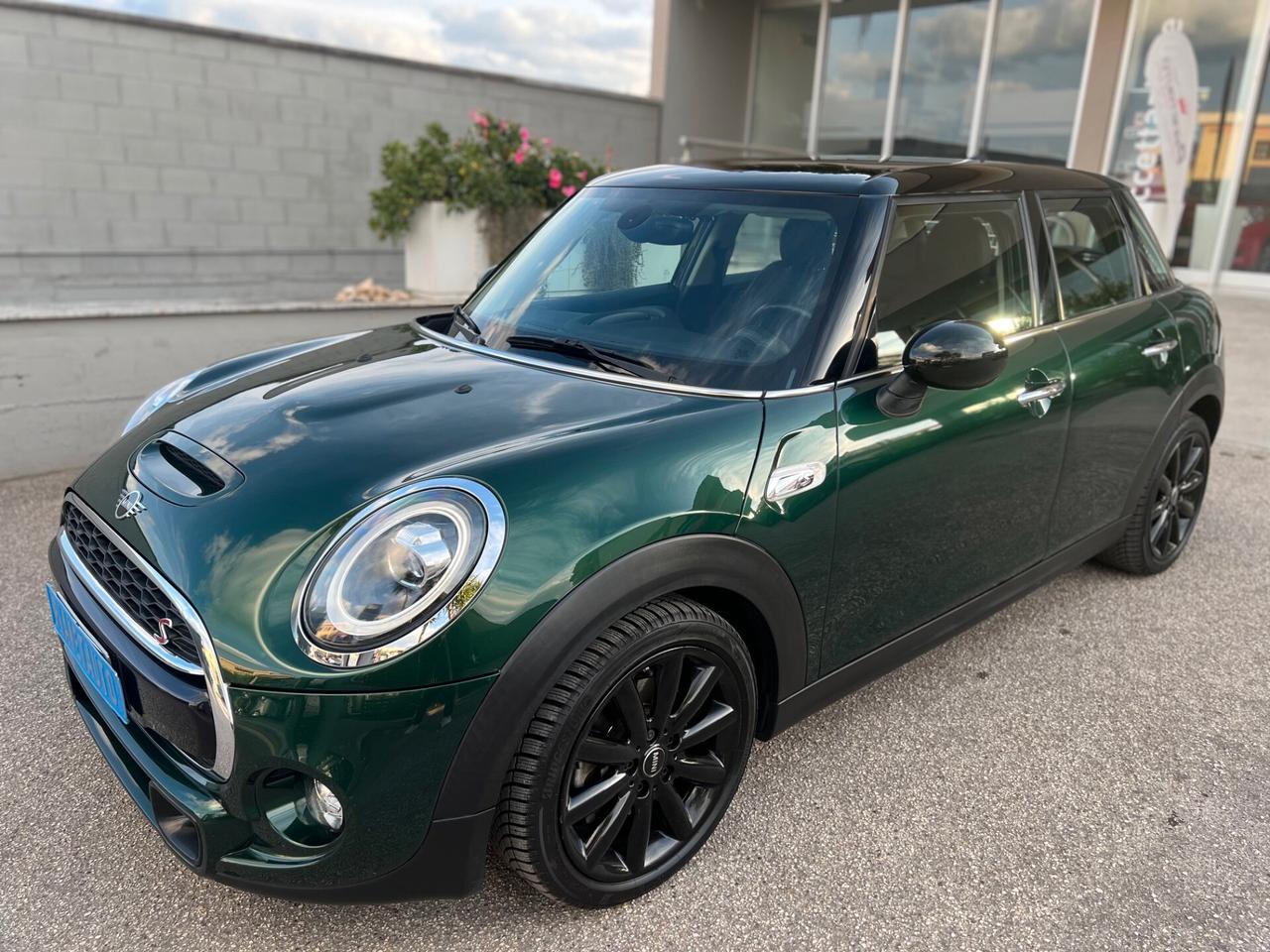 MINI COOPER SD 5pt 2.0 Hype AUTOM. RESTYLING LED/NAVI