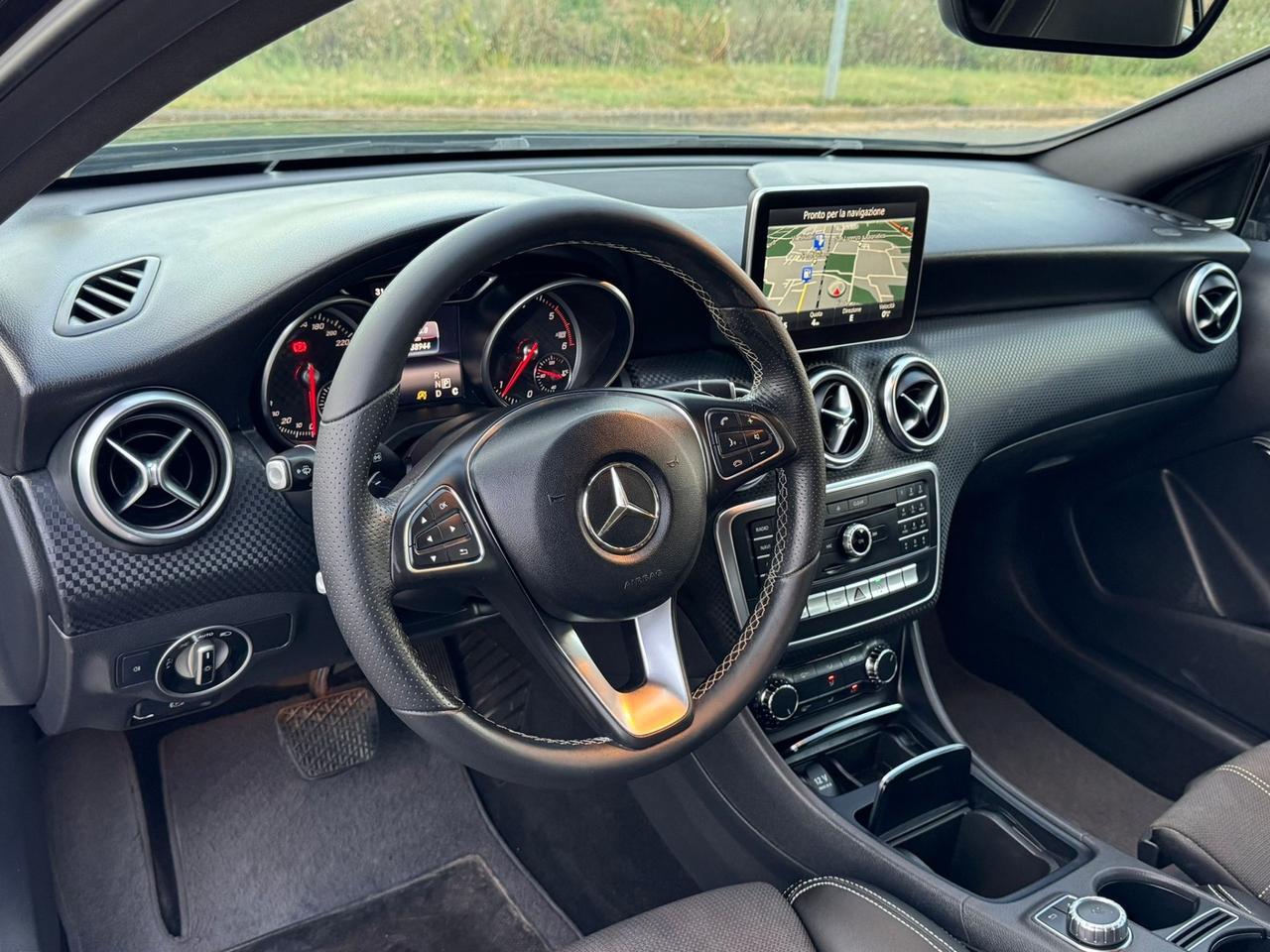 Mercedes-benz A 180 A 180 d Automatic Sport