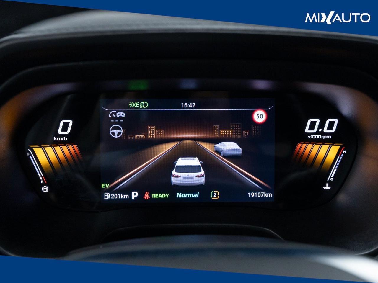 MG ZS 1.5 Hybrid+ Luxury 197CV Auto