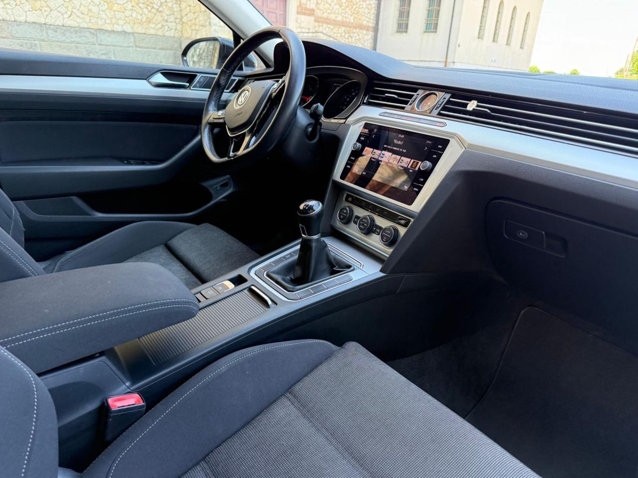 Volkswagen Passat Variant 1.6 TDI Trendline BlueMotion Technology
