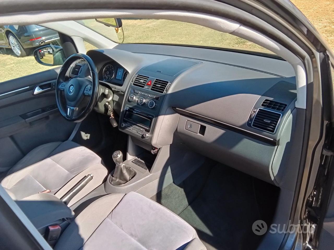 Volkswagen Touran metano