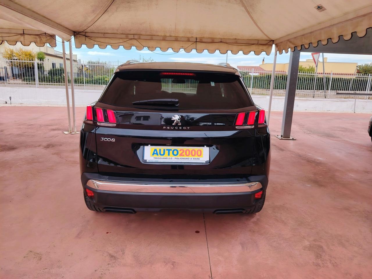 Peugeot 3008 BlueHDi 130 Business sport full opt tetto