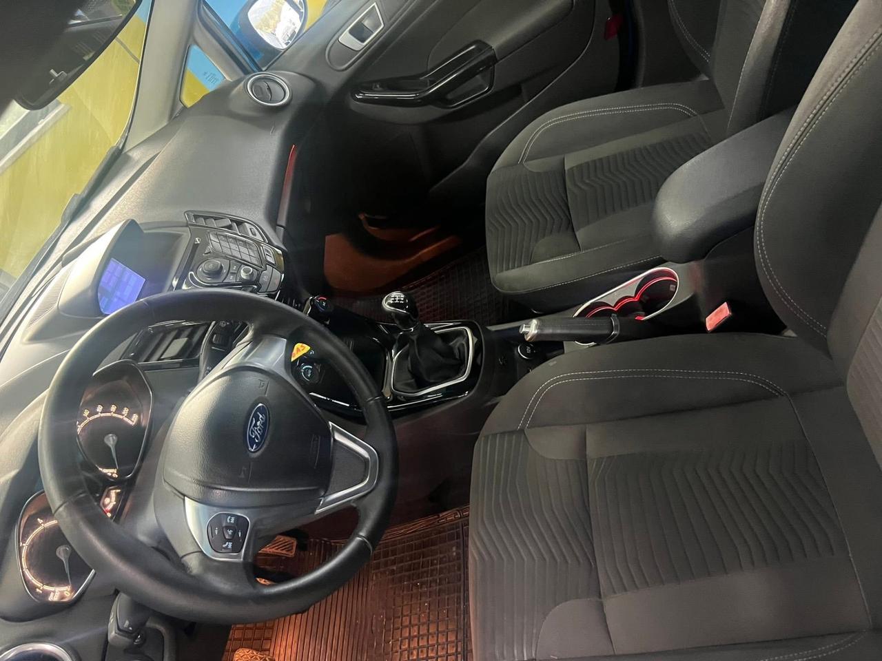 Ford Fiesta 1.5 TDCi 75CV 5 porte Business garantita 12 mesi