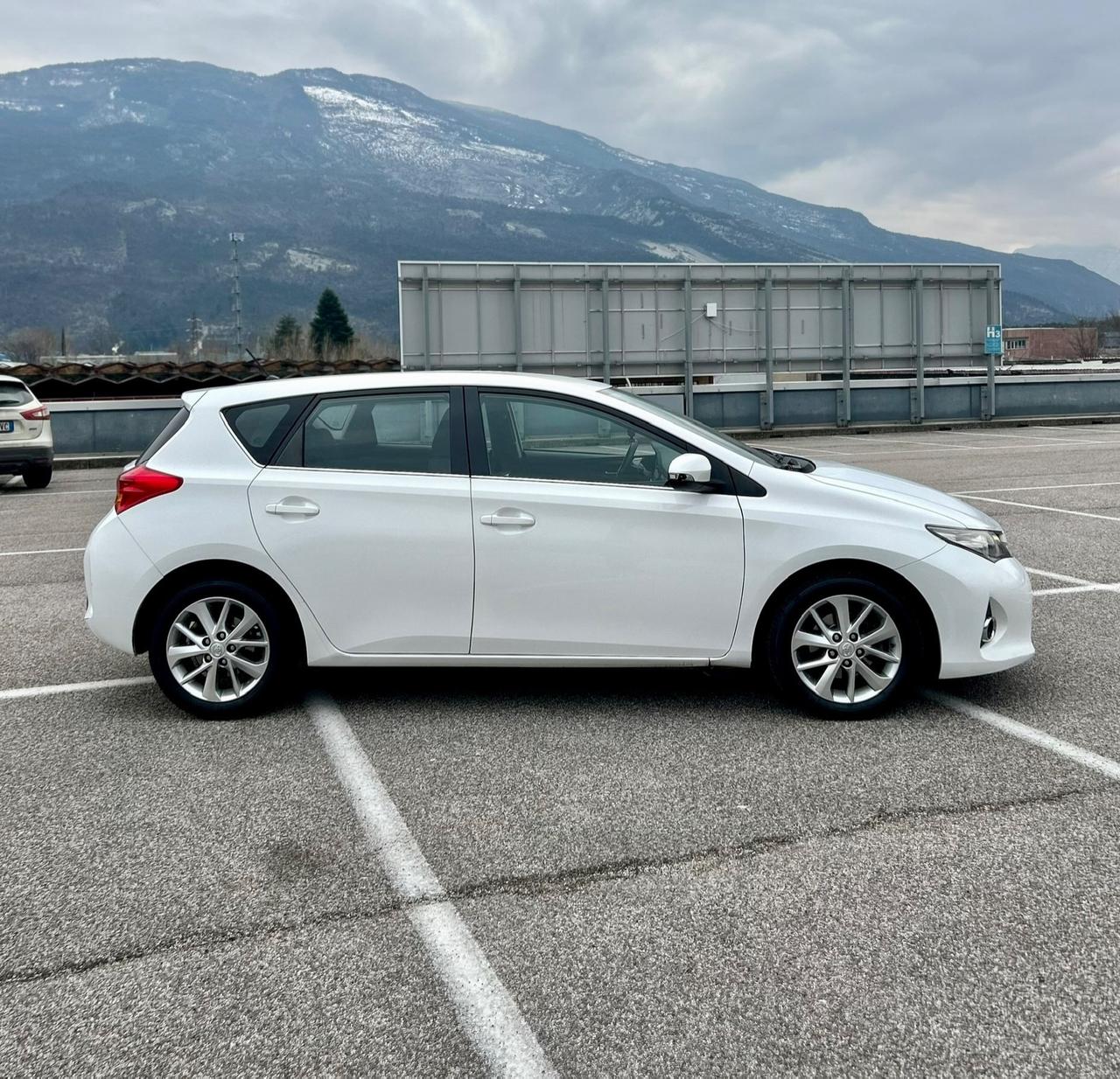 Toyota Auris 1.4 D-4D Lounge Neopatentati