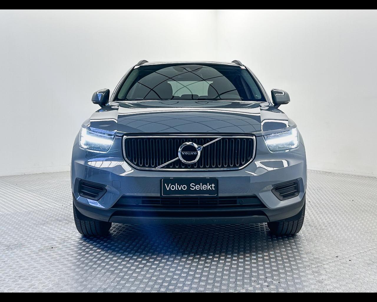 VOLVO XC40 T3 Geartronic Momentum Core
