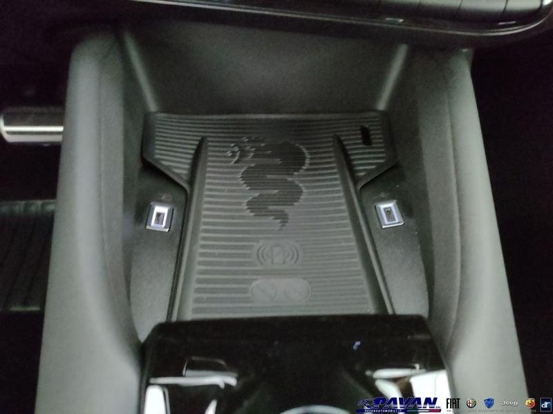 Alfa Romeo Junior Hybrid 145cv TECHNO Speciale