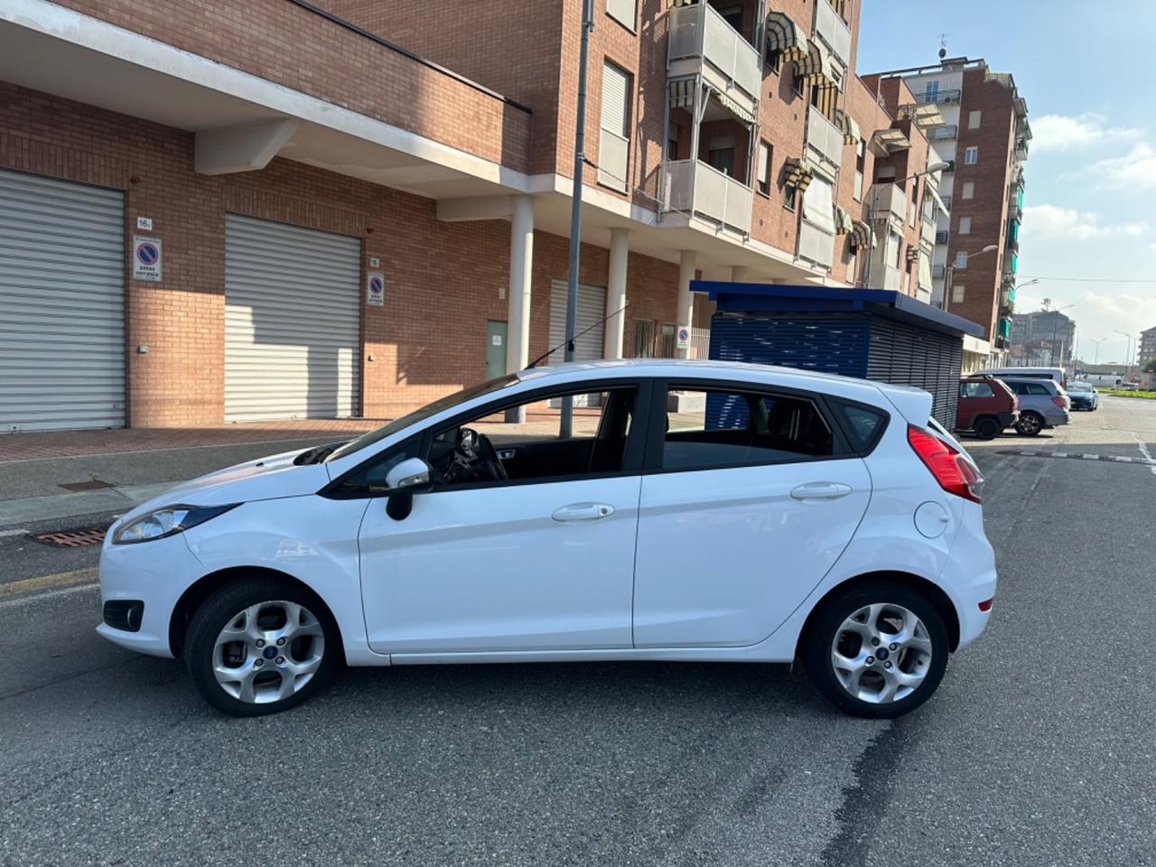 Ford Fiesta 1.4 5p. Bz.- GPL Titanium