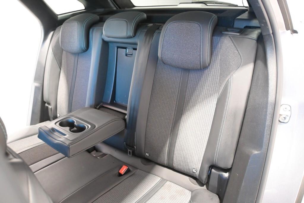 PEUGEOT 3008 1.5 BLUEHDI 130CV EAT8 SeS ALLURE ( FARI LED - I-COCKPIT - CRUISE - NAVI - MIRROR - PDC - TELECAMERA POST. - CERCHI 18 )