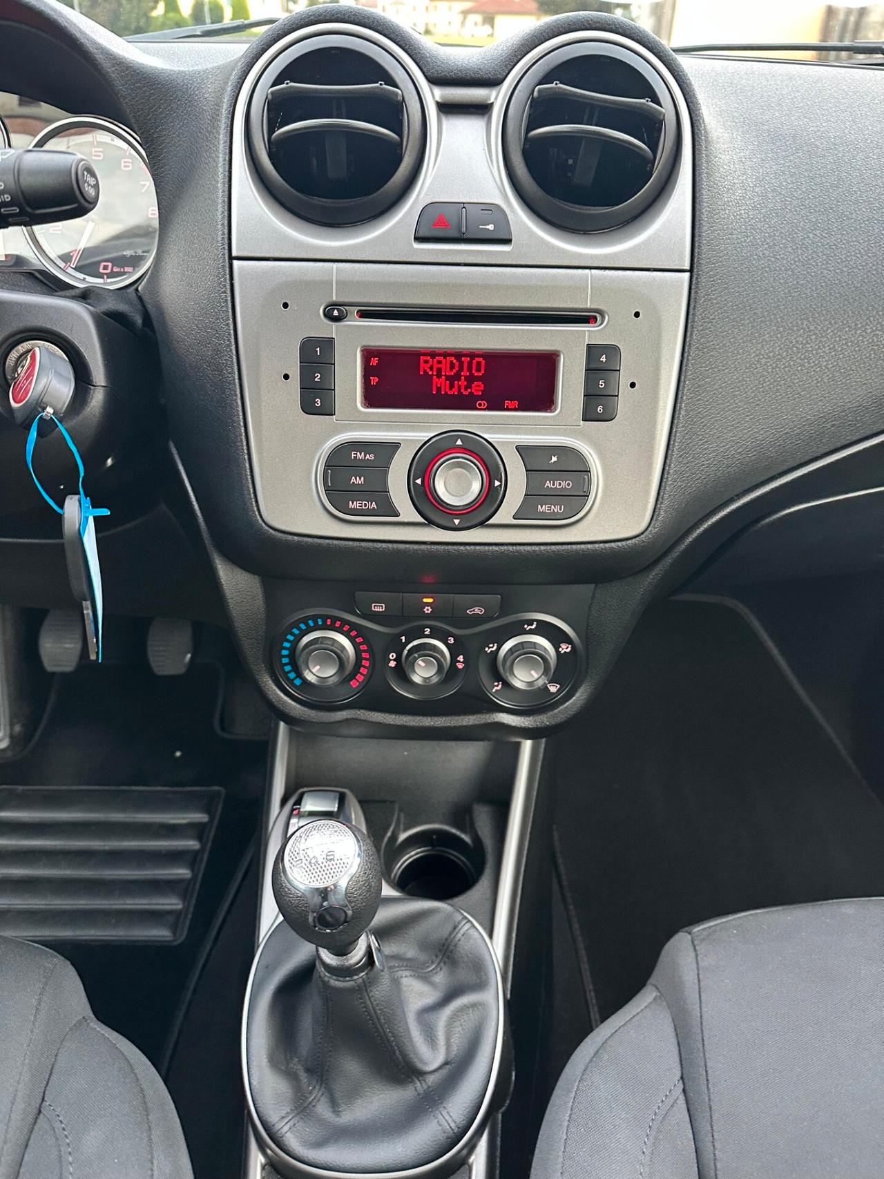 Alfa Romeo MiTo 1.4 105 CV M.air S&S Distinctive