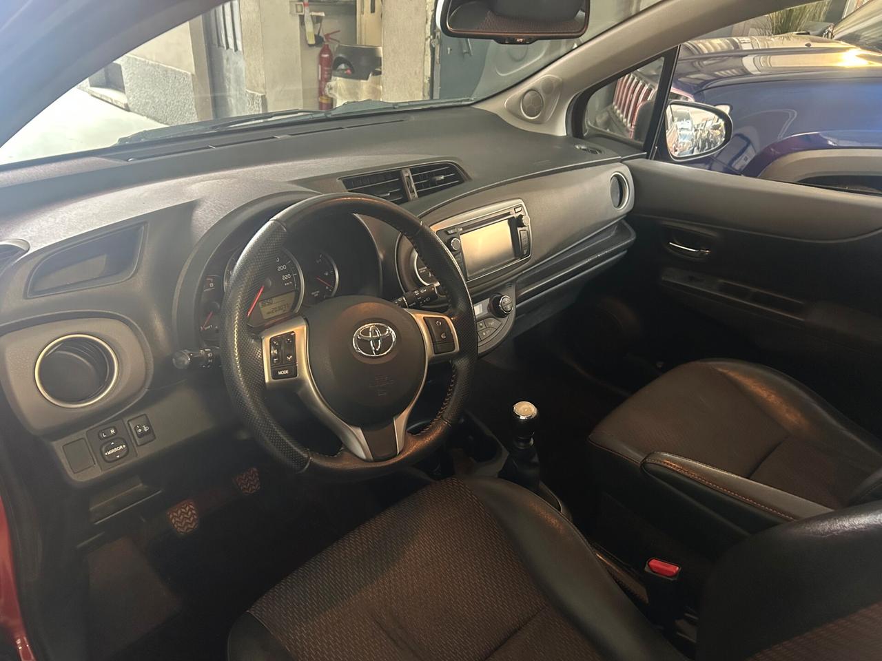 Toyota Yaris 1.3 5 porte Lounge