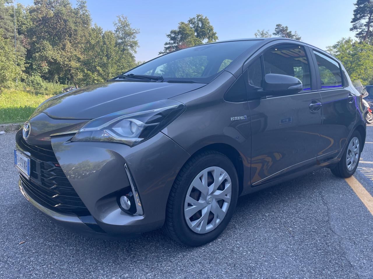 Toyota Yaris 1.5 Hybrid 5 porte*Automatik*Neopatentati*