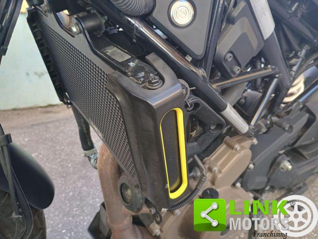 HUSQVARNA Svartpilen 401 ABS NEO PATENTATI
