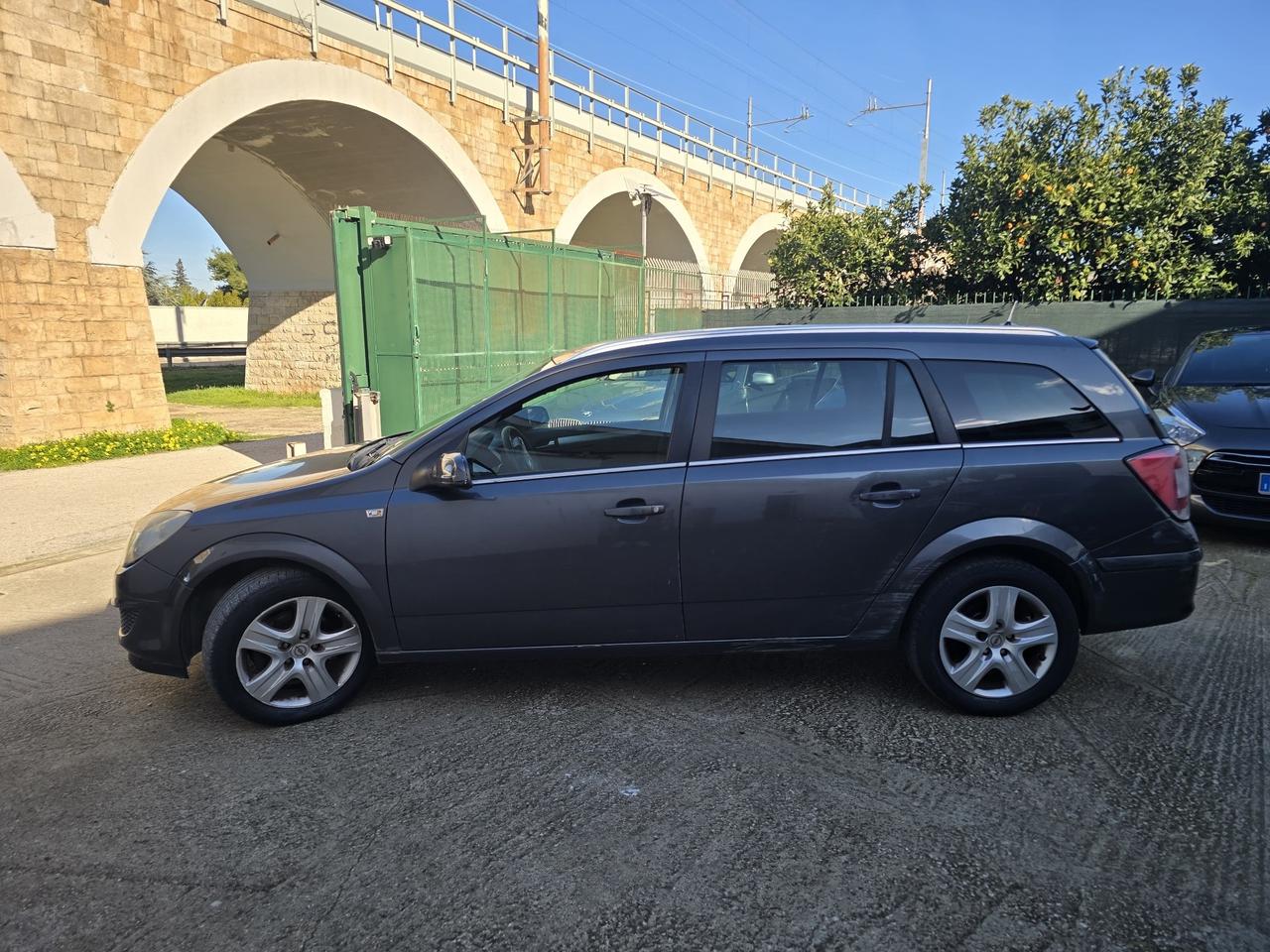 Opel Astra 1.7 CDTI 110CV Station Wagon Enjoy