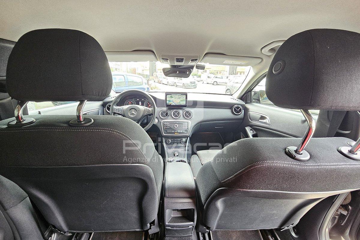 MERCEDES GLA 200 d Automatic Business Extra