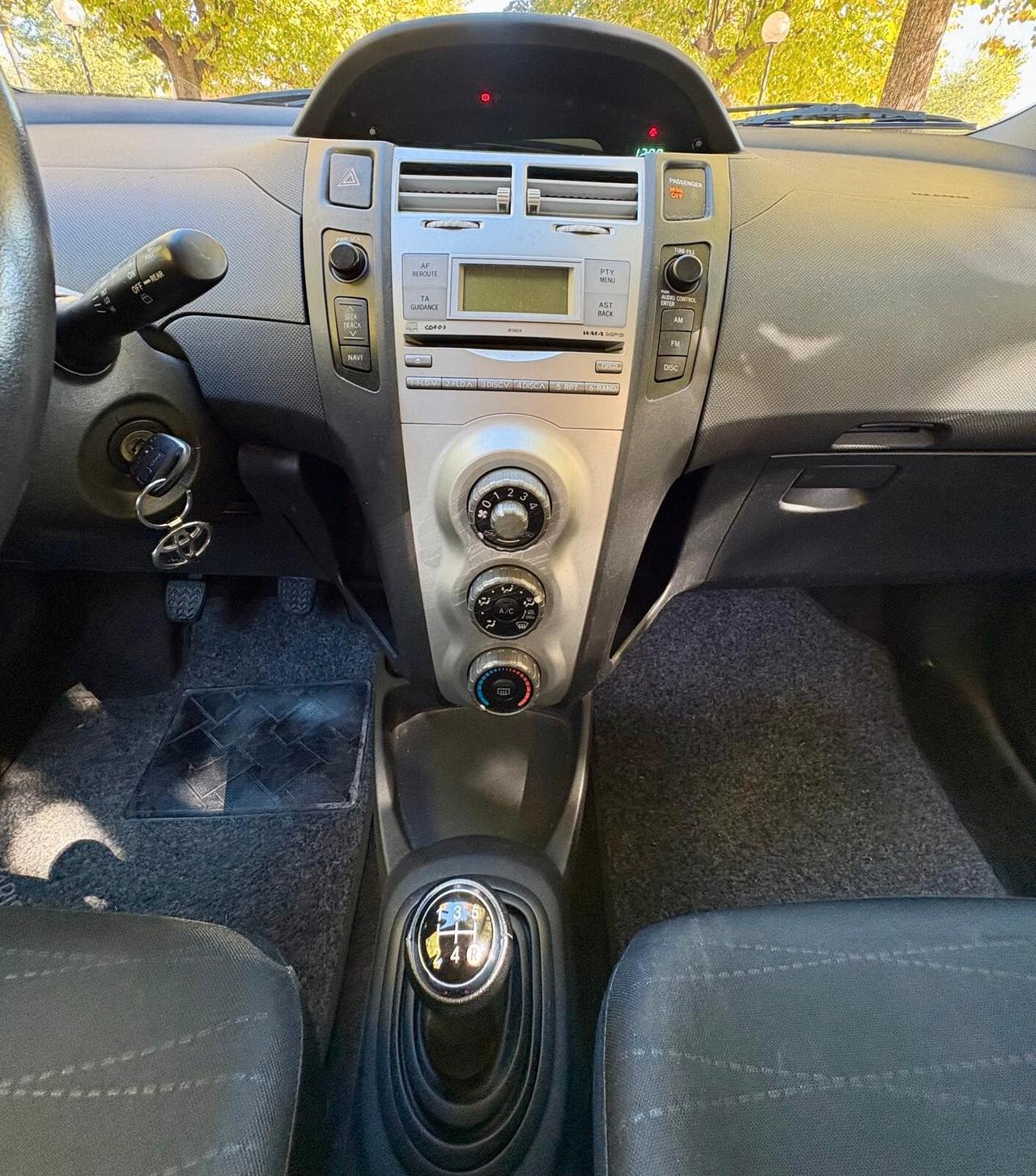 Toyota Yaris 1.4 D-4D 5 porte Navi