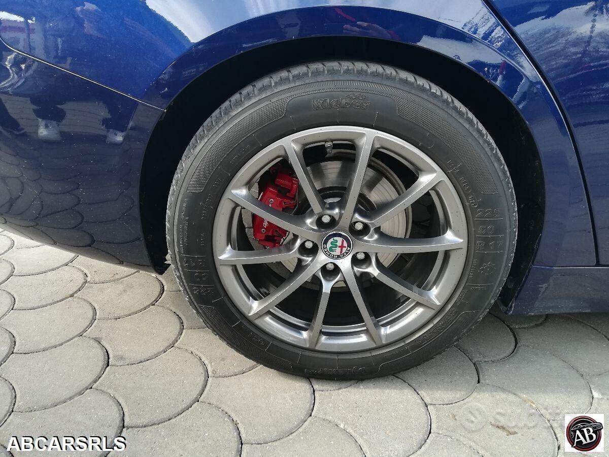 Alfa Romeo Giulia 2.2 Turbodiesel 180 CV Super