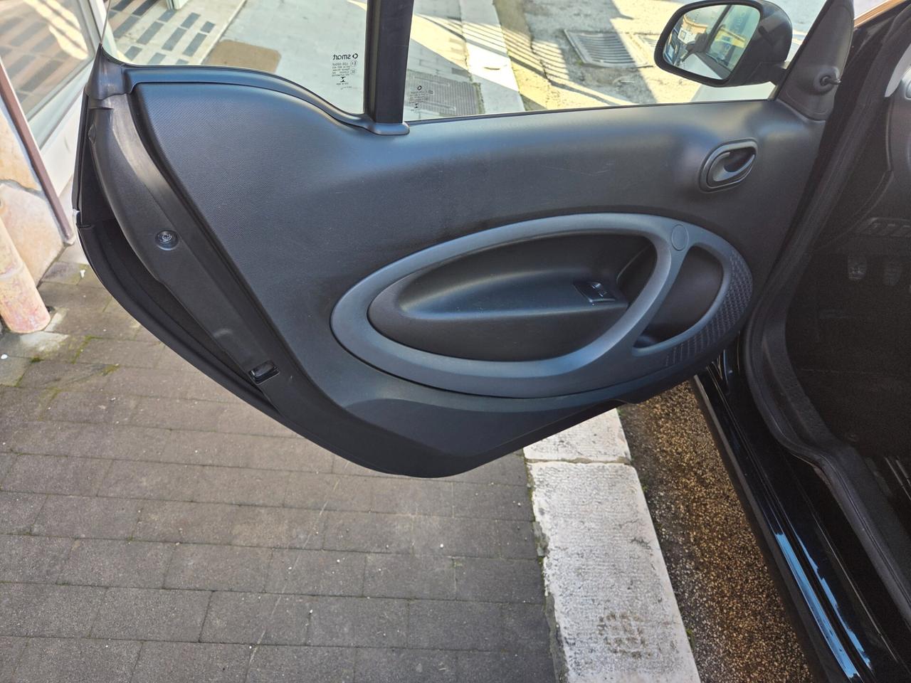 SMART FORTWO 1.0 70 CV ANNO 2016 KM 60000 CERTIF