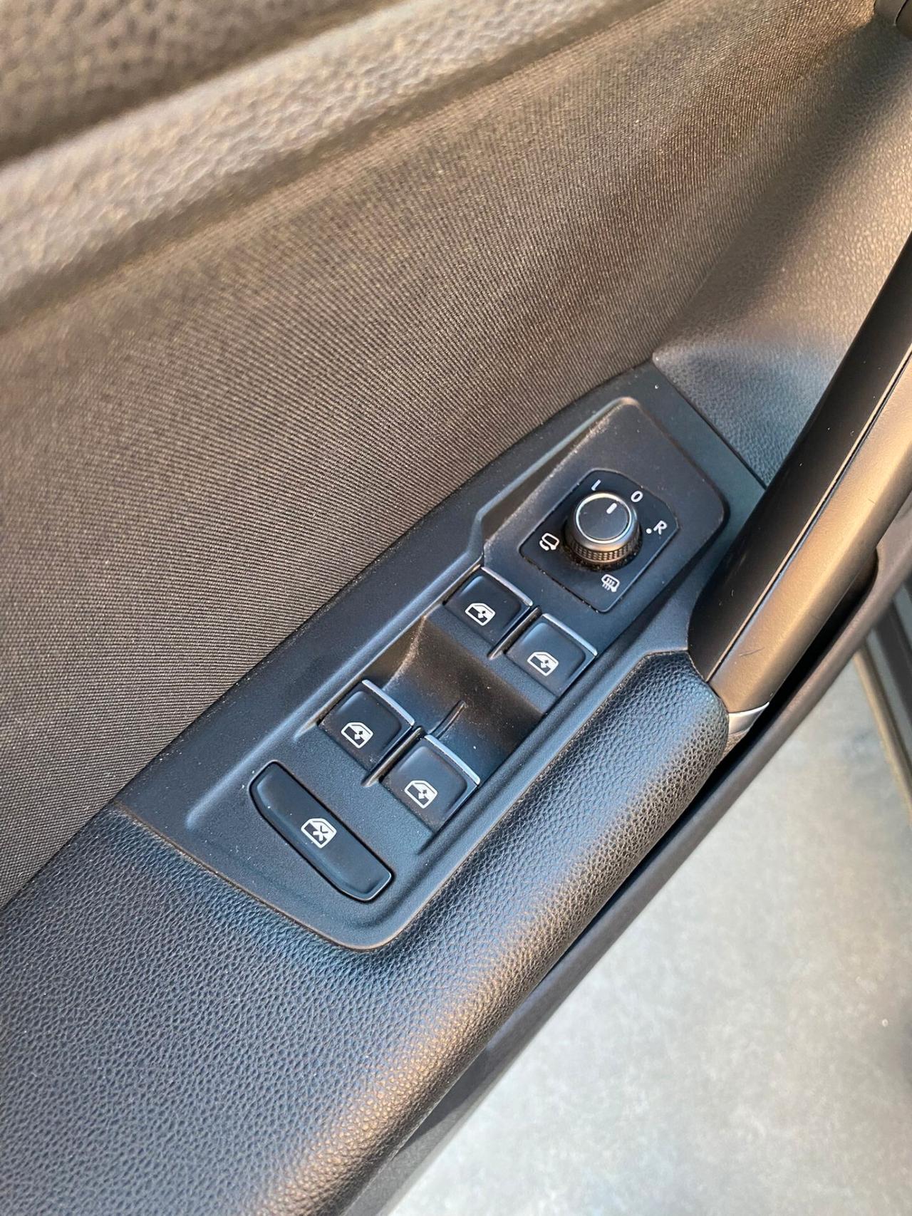 Volkswagen Tiguan 2.0 TDI SCR DSG Business BlueMotion Technology