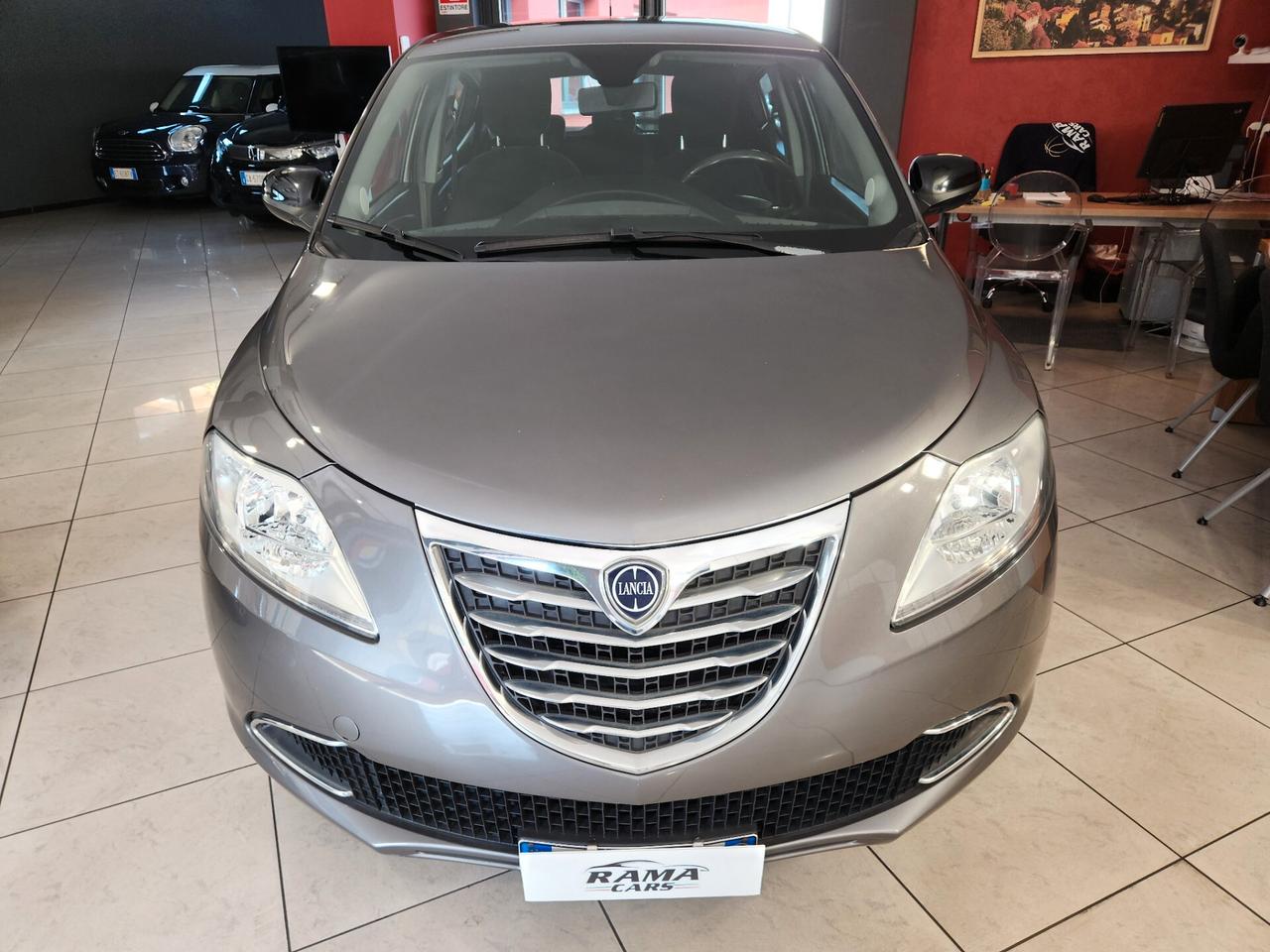 Lancia Ypsilon