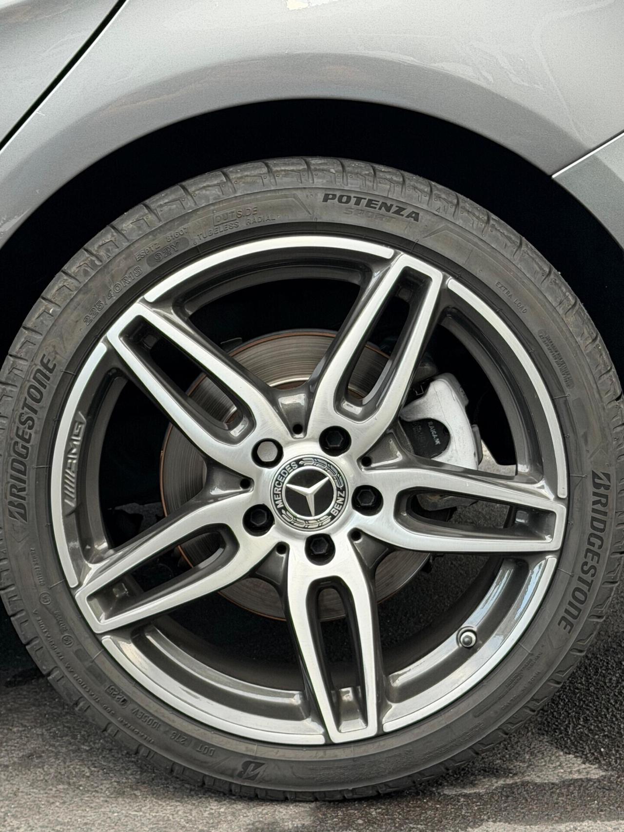 Mercedes Classe B 200D PREMIUM AMG 4 MATIC